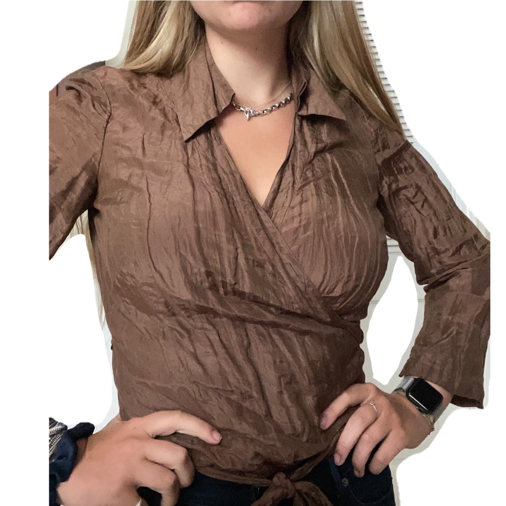 BROWN WRAP TOP FROM NIC+ZOE